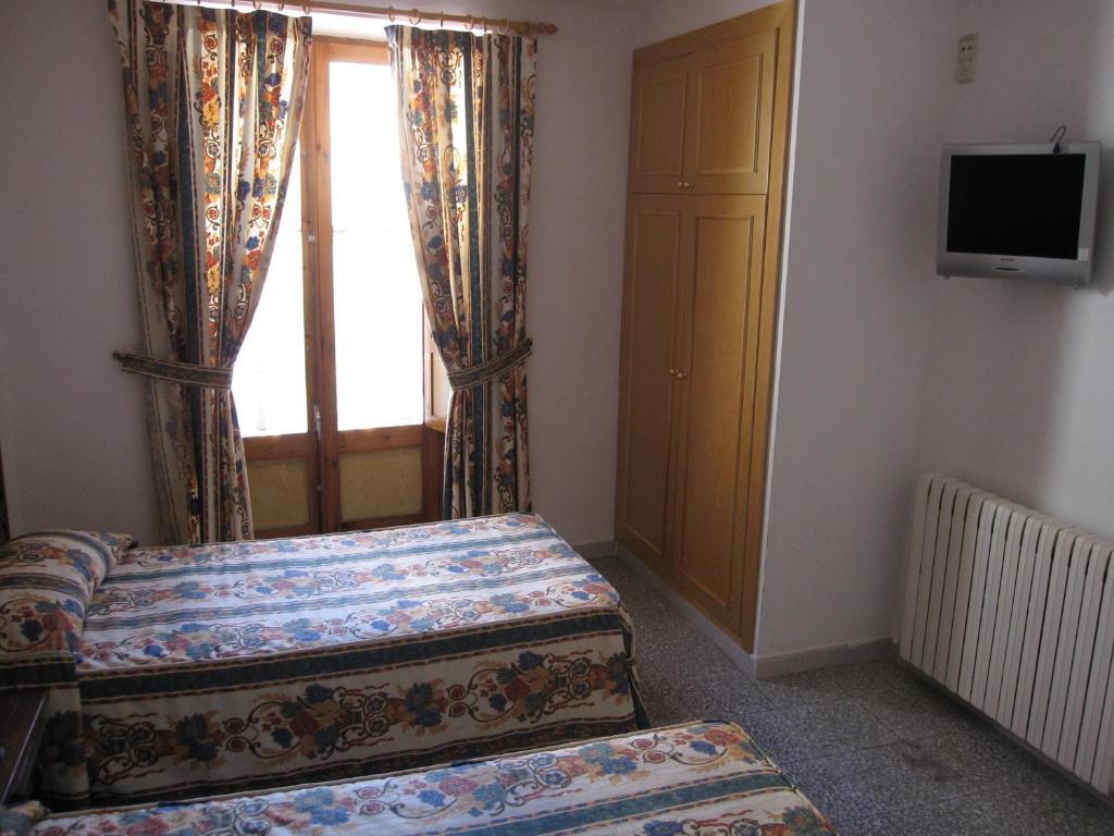 Fonda Agusti Hotel Esterri d'Àneu Camera foto